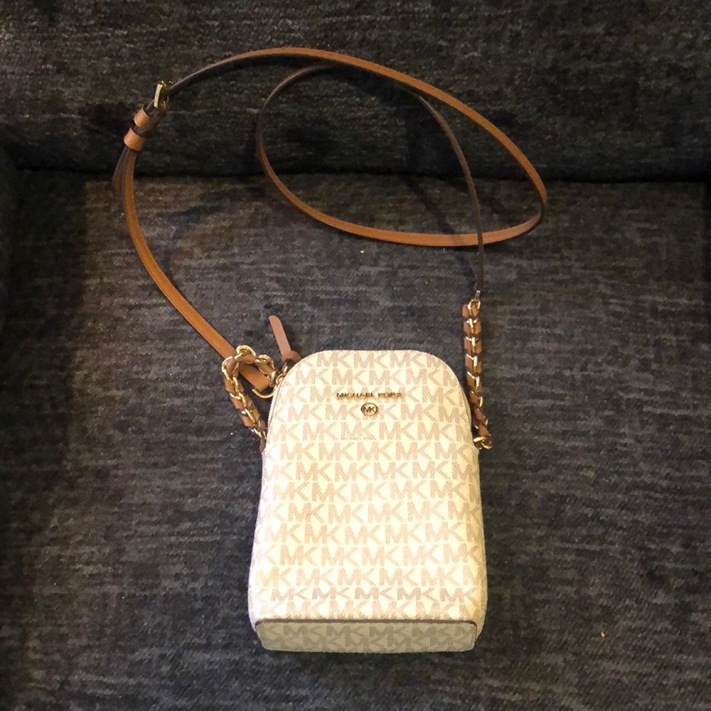Michael Kors crossbody phone